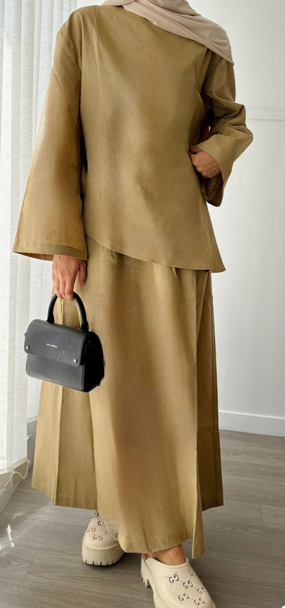 Jupe Longue en beige foncé – Élégance Naturelle